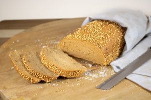 Glutenfreies leichtes Mehrkornbrot